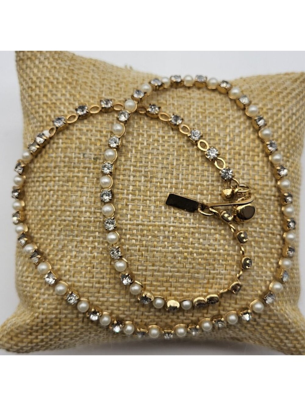 Beautiful VTG KRAMER OF NY Faux pearl Rhinestone Necklace Regal elegant Choker